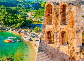 Grandi Viaggi Offerte: Atene e Corfù in aereo, Grecia da 319€